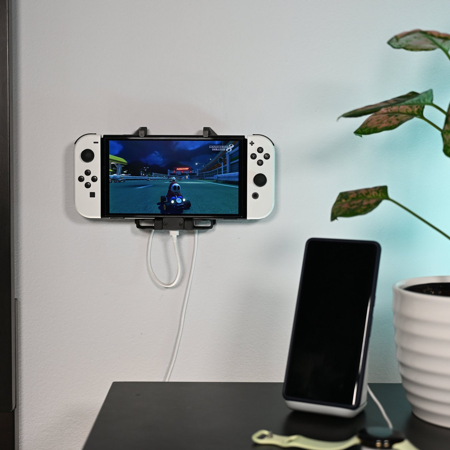 Nintendo Switch: MechLock w/ One-Touch Charging