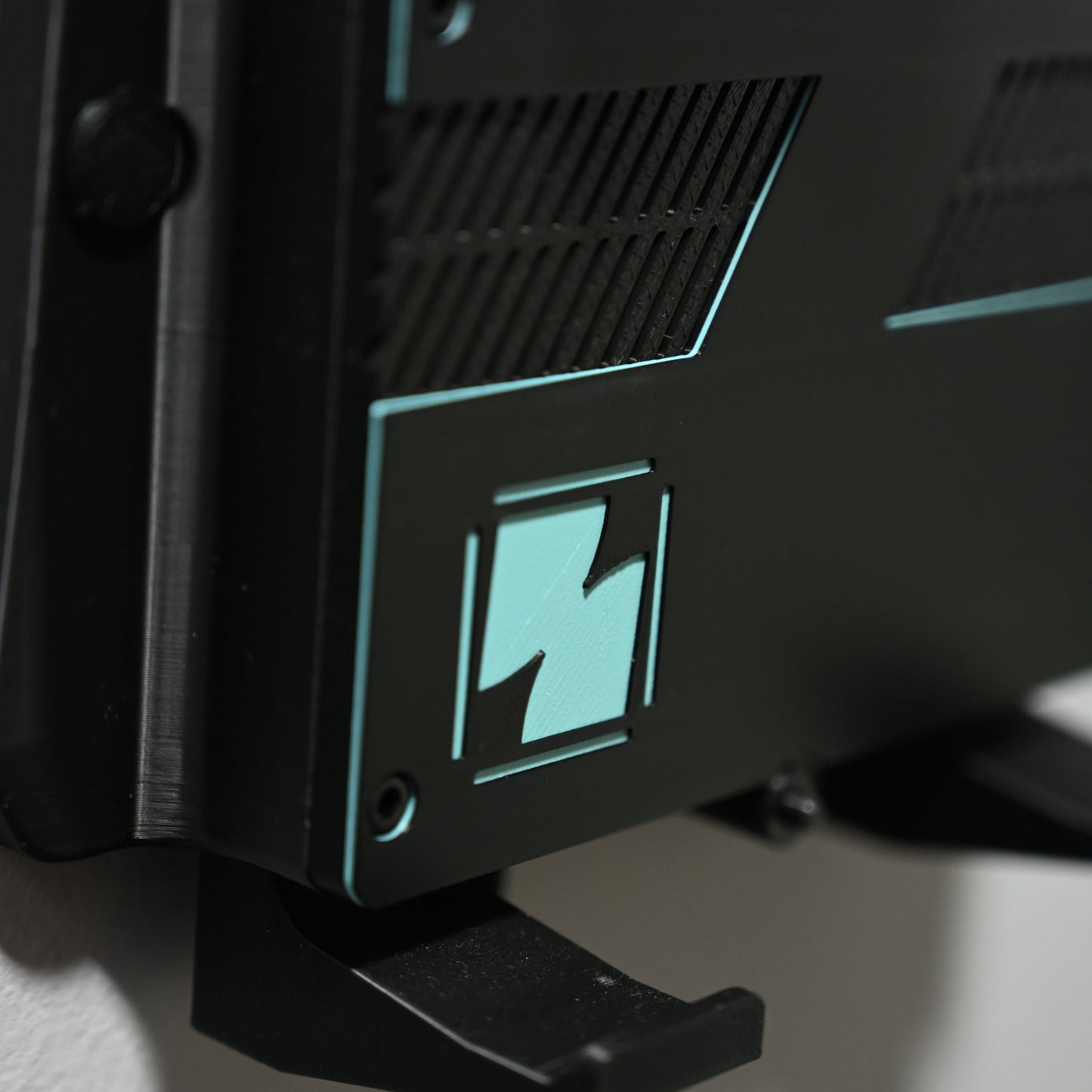 Asus ROG Ally: MechLock w/ One-Touch Charging