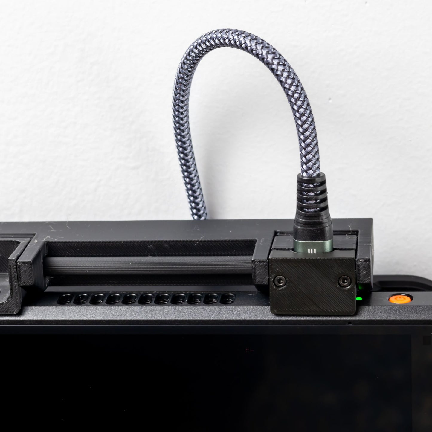 Valve SteamDeck: MechLock w/ One-Touch Charging