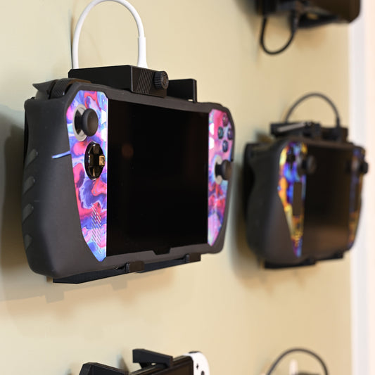 Asus ROG Ally: MechLock w/ One-Touch Charging